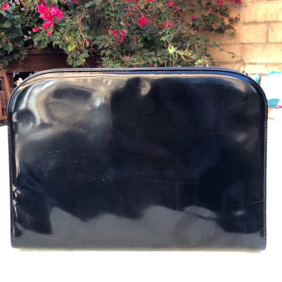 Salvatore Ferragamo Black Patent Leather Enamel Gancini Chain Strap Shoulder Bag - Picture 6 of 9